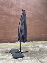 Load image into Gallery viewer, Square 2.5X2.5M Outdoor Patio Umbrella